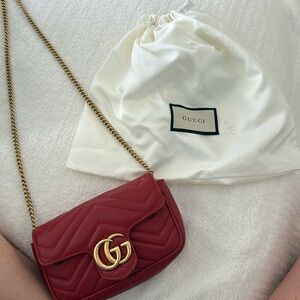 GUCCI MINI MATELASSE BAG!